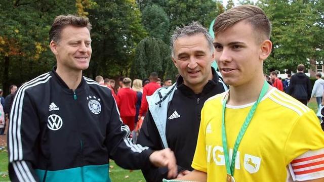 無論是在進 無論是在進