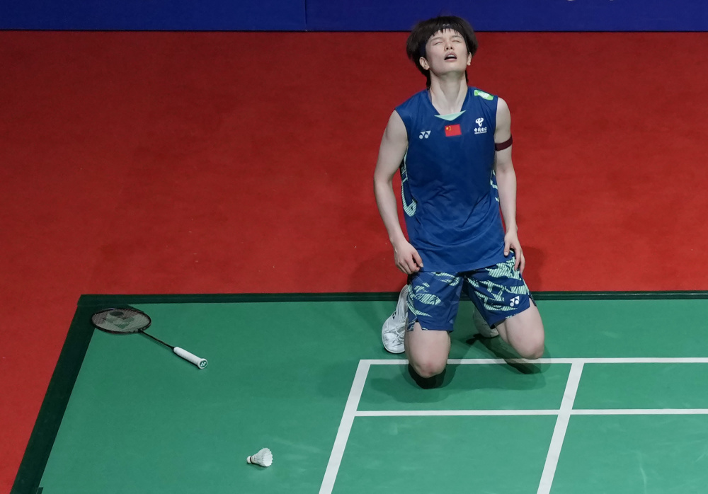 人共同搭建 人共同搭建